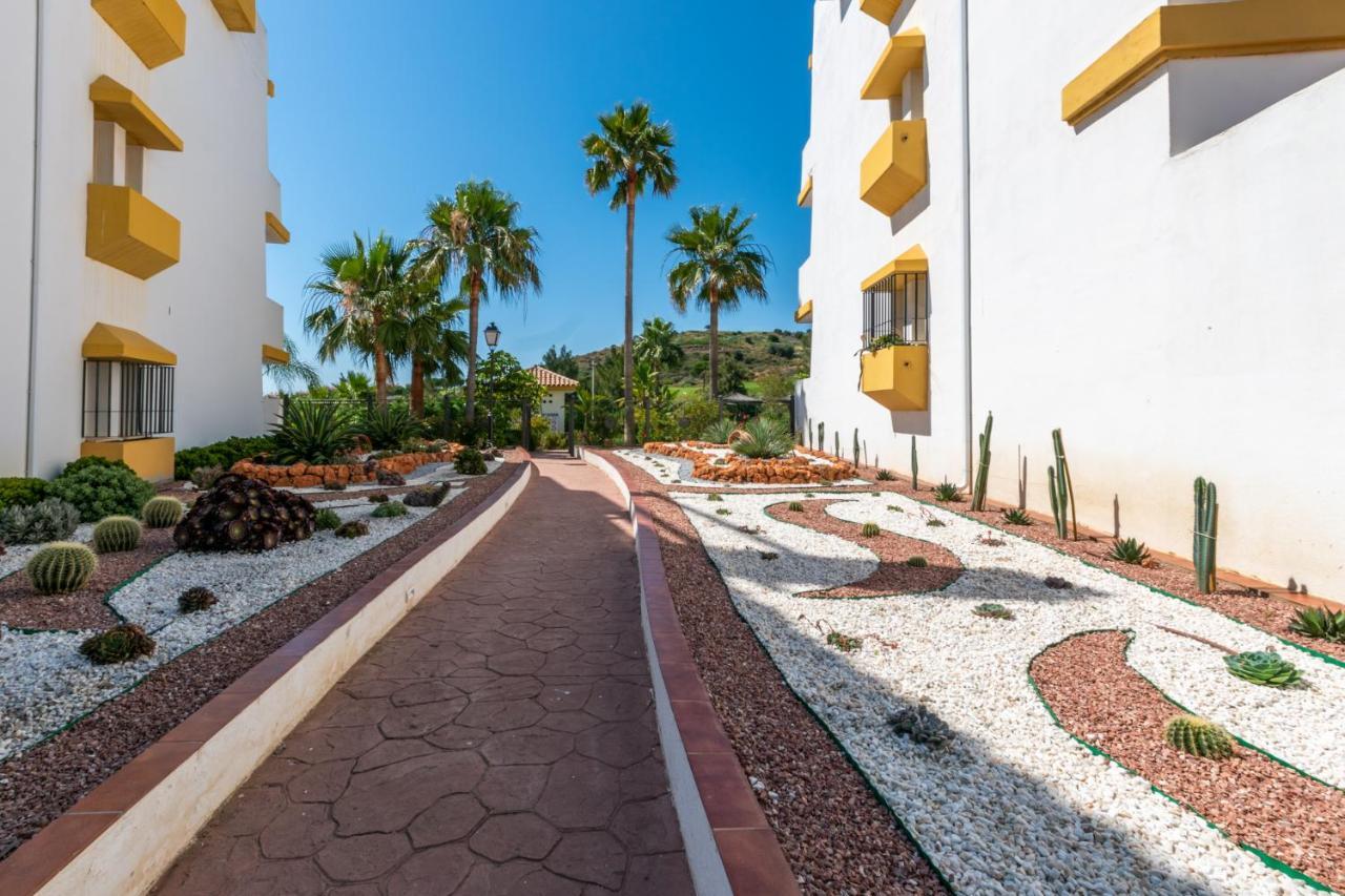2Br Calanova Grand Golf - Wifi/Ac/Pool Leilighet Málaga Eksteriør bilde